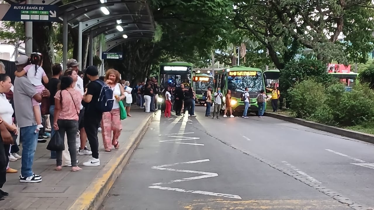 Estación del MIO Universidades