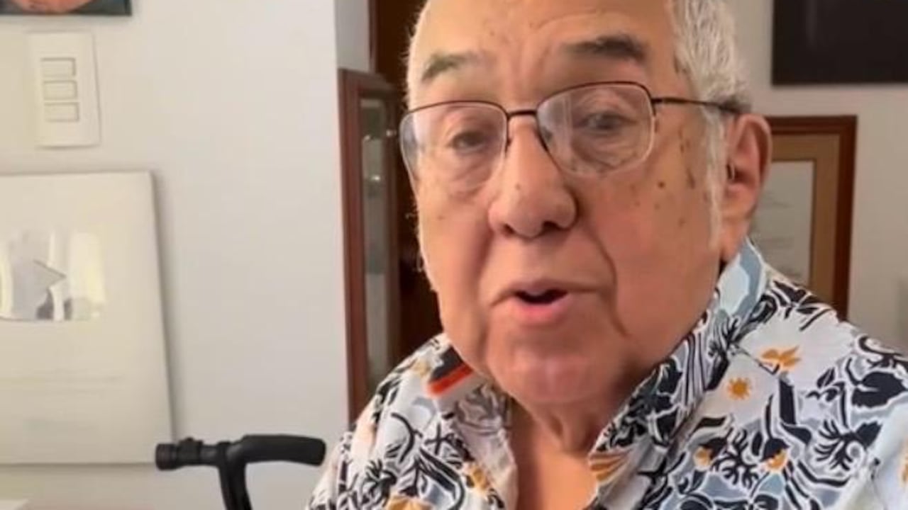 El bolerista Alci Acosta se encuentra en UCI.