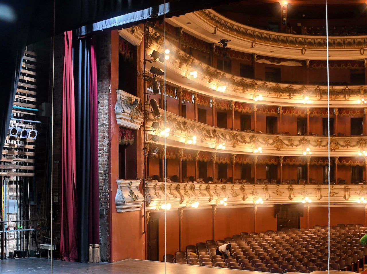 Cali: Teatro Municipal Enrique Buenaventura, su historia y sitios detrás del escenario. Foto José L Guzmán. EL País.