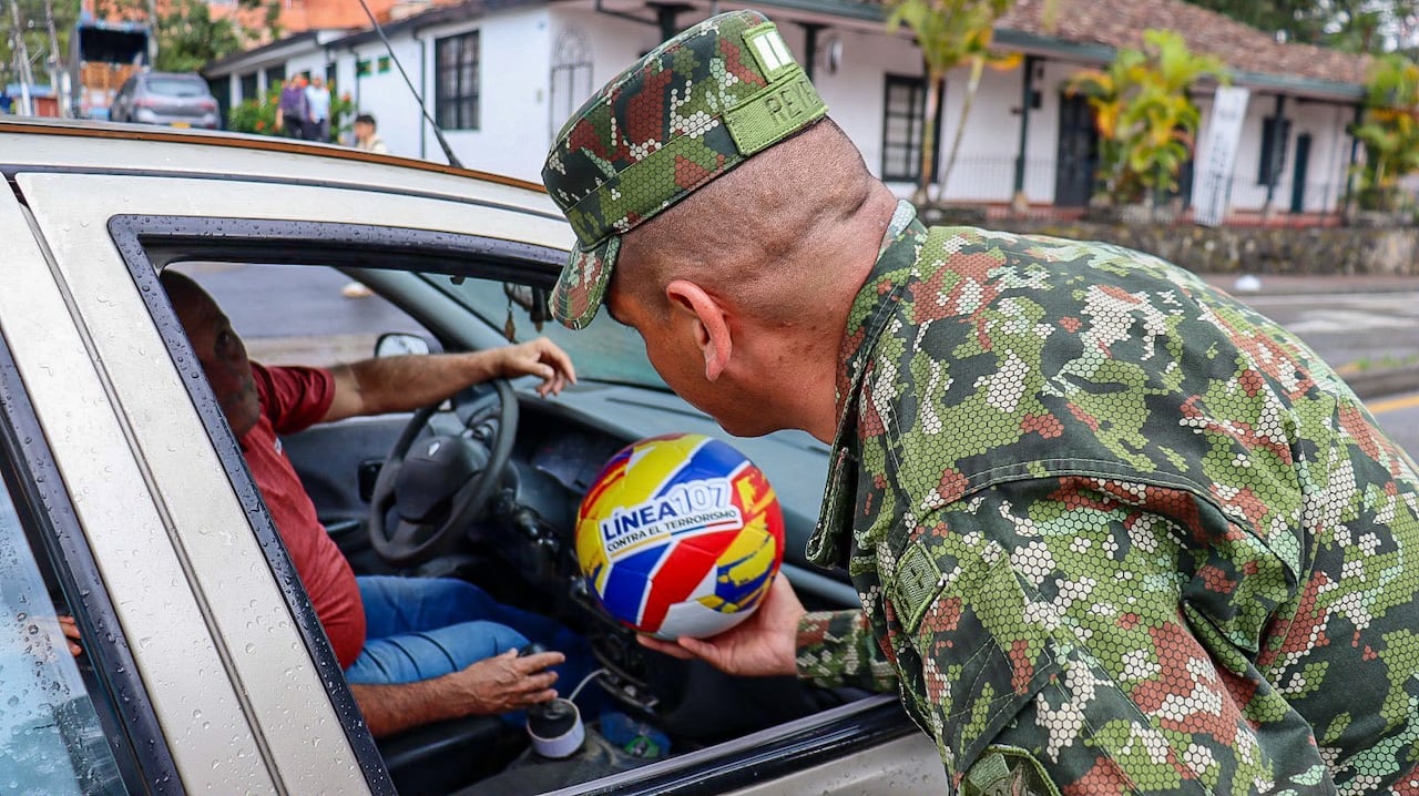 La campaña del Ejército busca el apoyo de la ciudadanía informando sobre posibles hechos de violencia. Fotos suministrada por el Ejército.