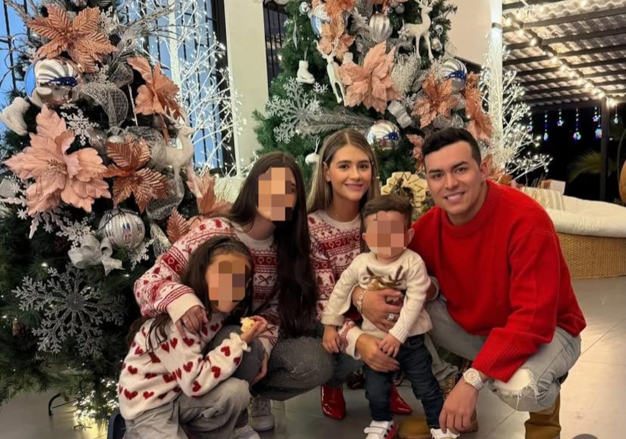 Yeison Jiménez y su familia.