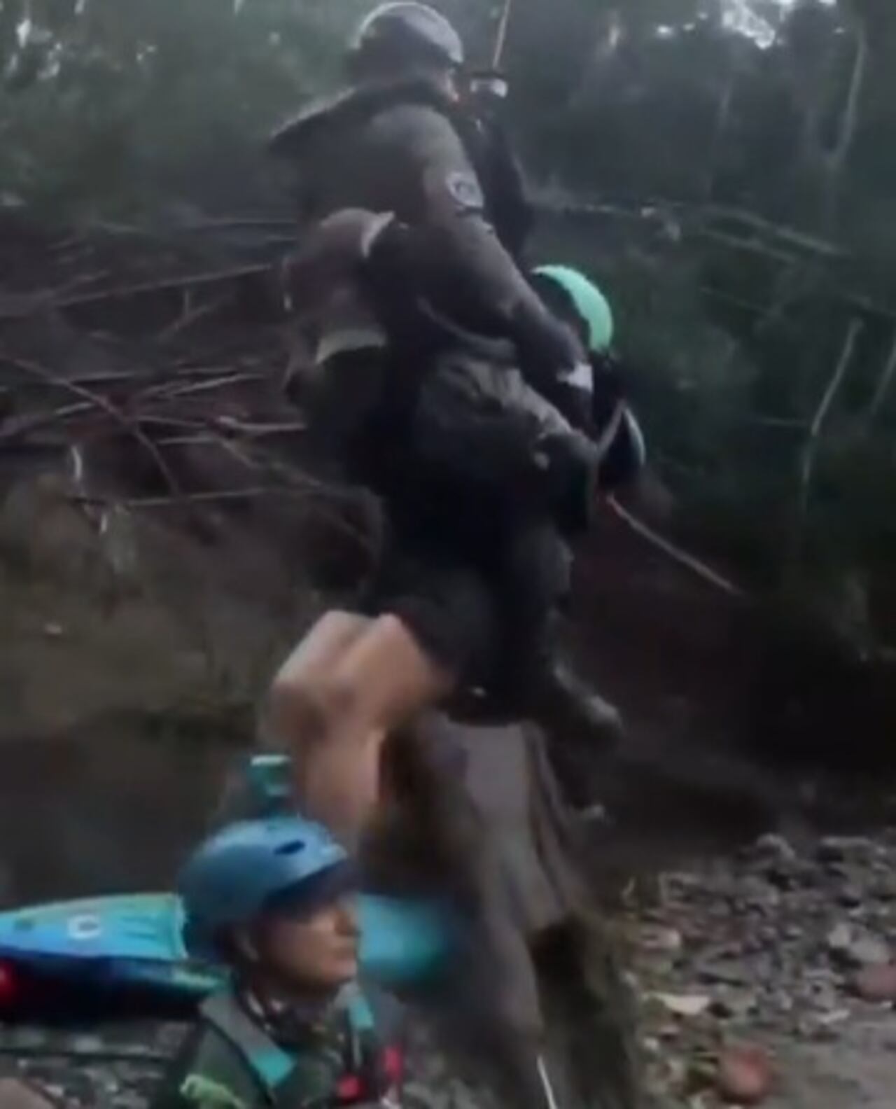 El Cañón del río Güejar es conocido por ser uno de los principales atractivos turísticos del departamento Meta, donde confluye el agua por diferentes formaciones rocosas, lo que permite la práctica del rafting.