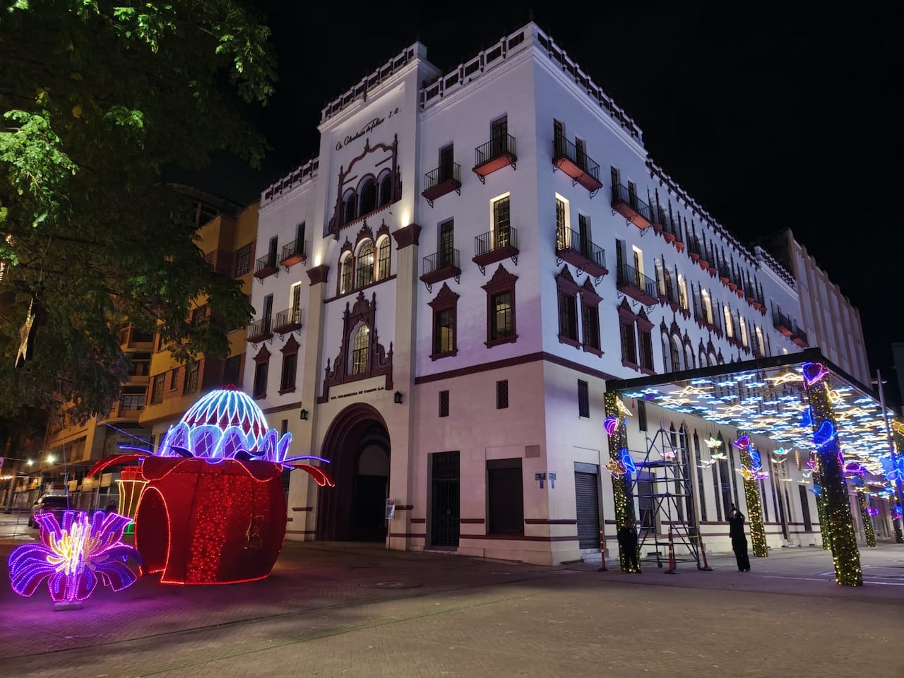 Alumbrado navideño en Cali 2025