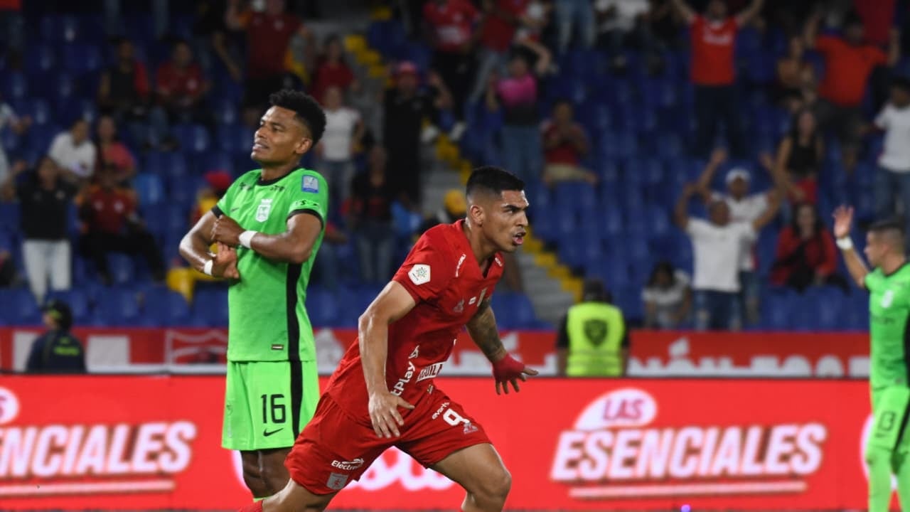 Luis Ramos celebrando su gol con América de Cali ante Atlético Nacional