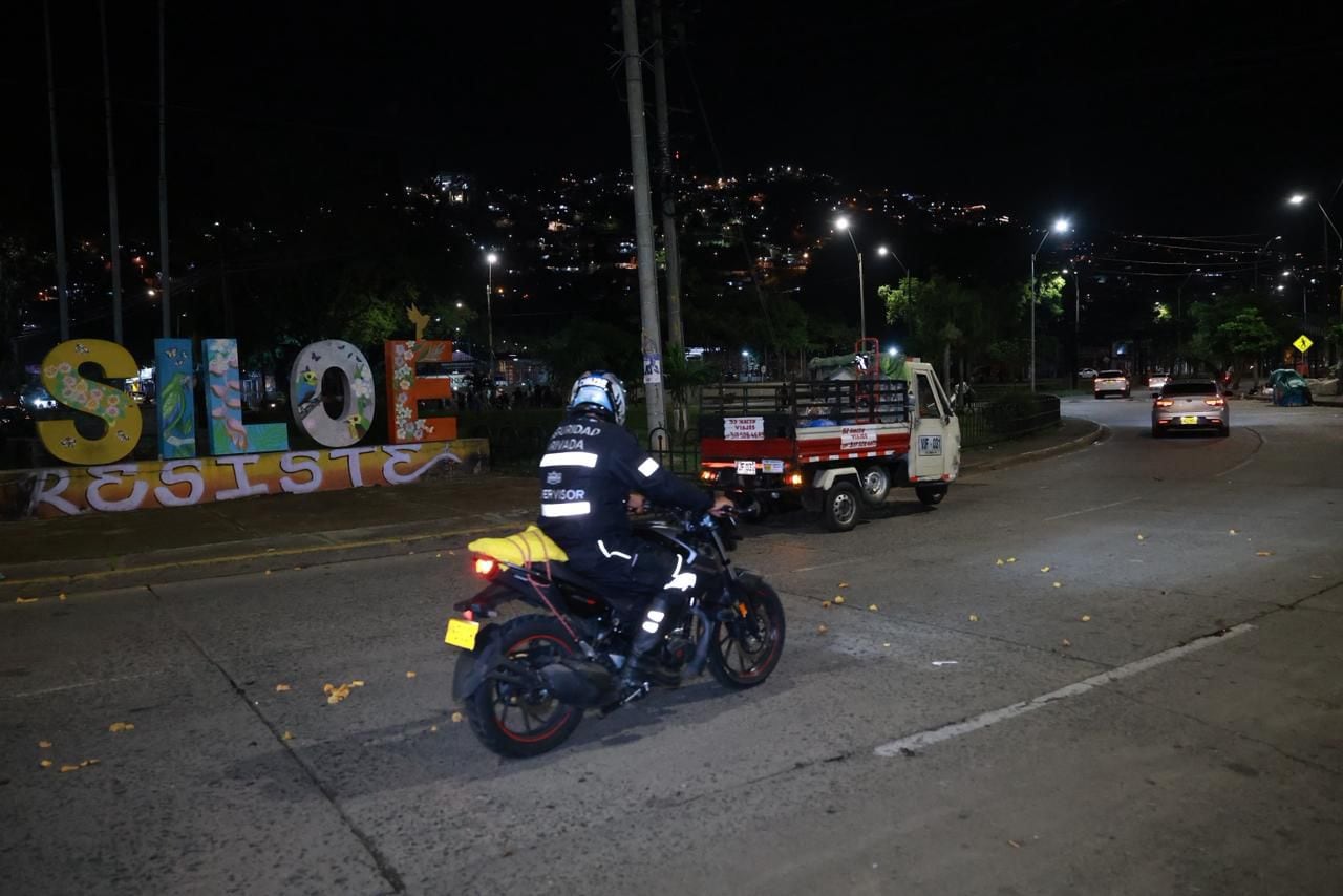 Alcaldía de Cali establece mesa de diálogo tras los recientes bloqueos en la glorieta de Siloé.
