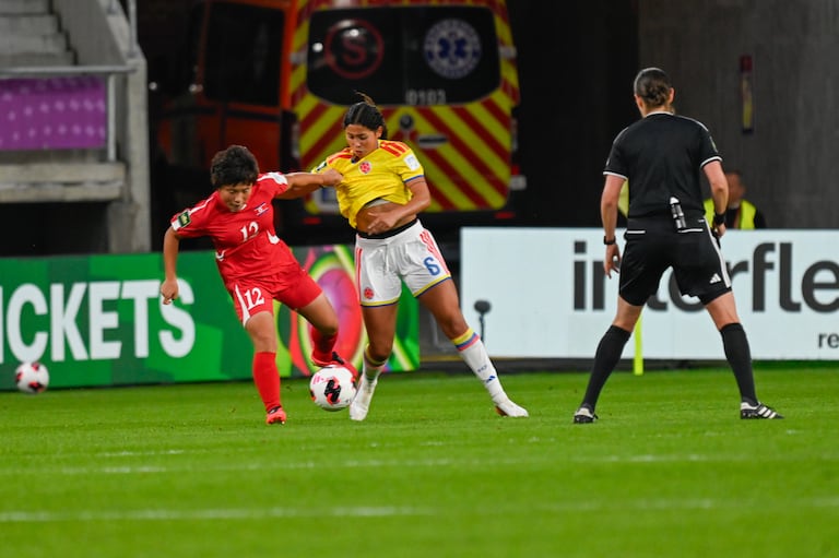 Momento del partido entre Colombia y Corea del Norte por la semifinales del Mundial Femenino Sub-20 de Polonia 2026.