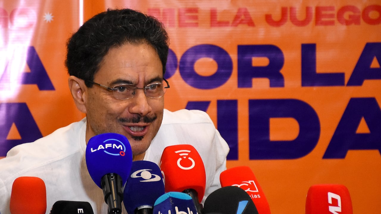 Rueda de Prensa Candidato Iván Cepeda