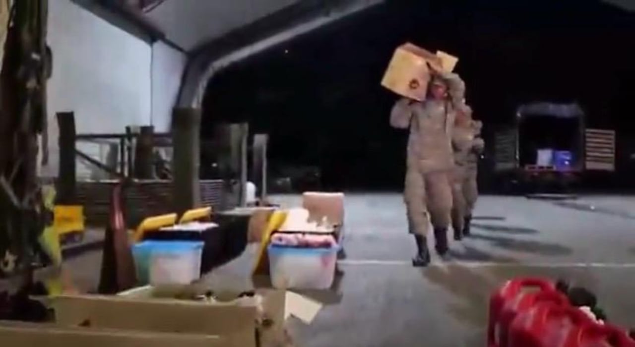 Hombres de la FAC se trasladaron a
Venezuela con ayuda humanitaria.