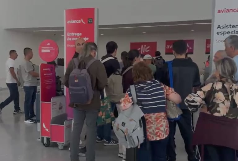 Usuarios de Avianca denunciaron que el servicio entre Popayán y Bogotá, programado para las 11:05 a. m. del martes 27 de octubre, fue cancelado cuando faltaba menos de una hora para su salida.