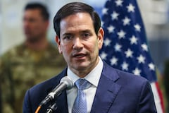 Rubio explicó que las sanciones estadounidenses se dirigen específicamente al mandatario colombiano, a su familia y a sus colaboradores más cercanos. (Photo by Fadel SENNA / POOL / AFP)