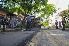 50 cuadrillas recuperan la malla vial de Cali