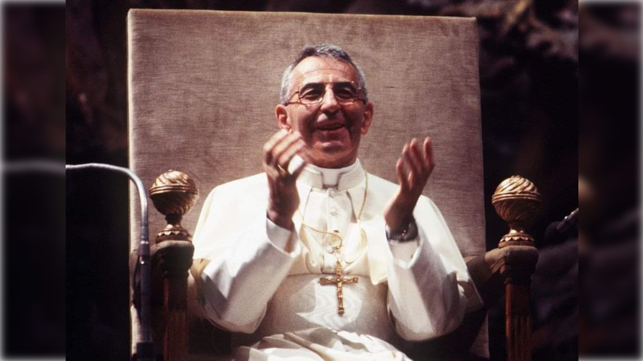 Albino Luciani fue elegido como nuevo jefe de la Iglesia católica bajo el nombre de Juan Pablo I.