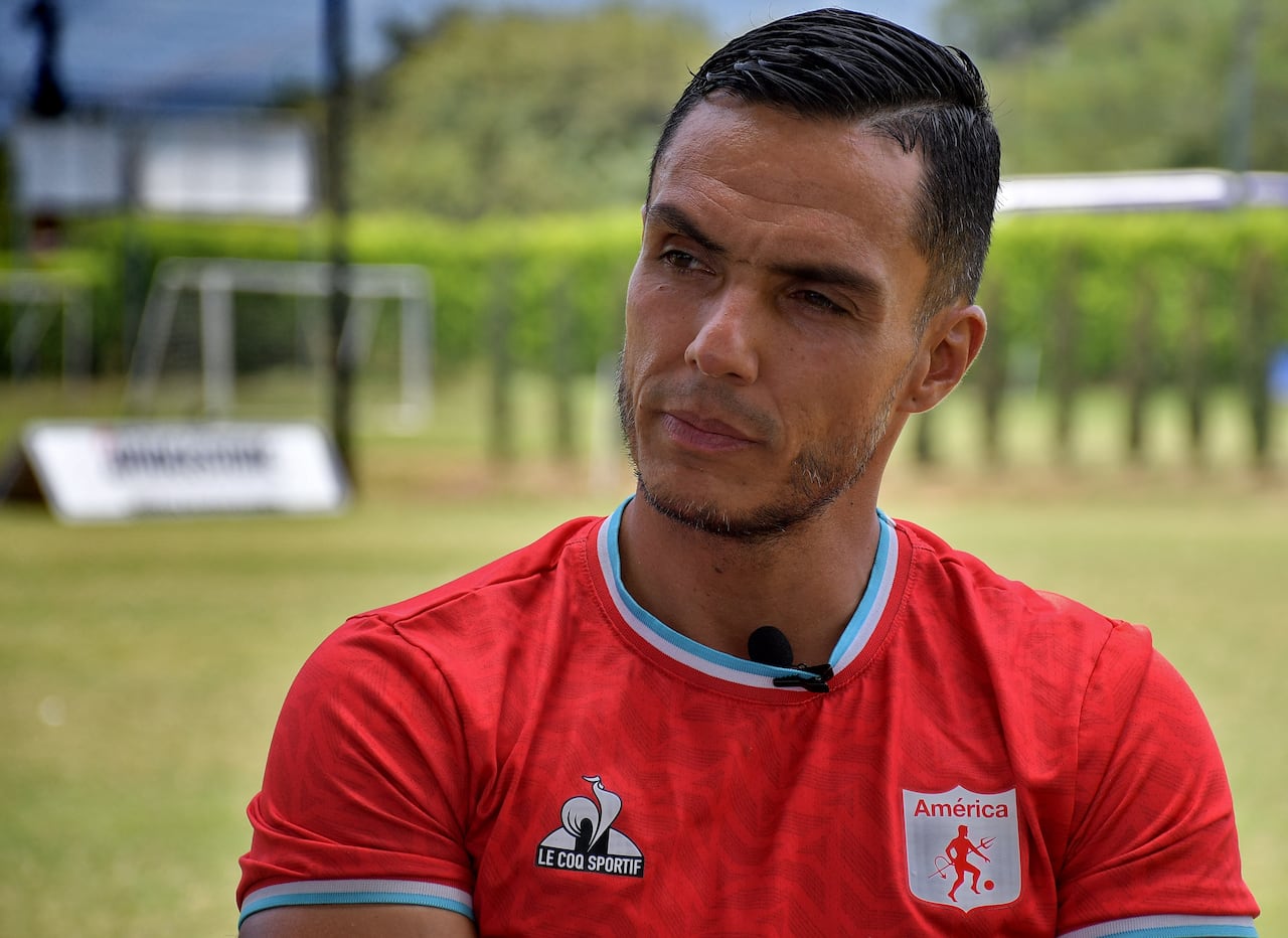 Técnico de futbol del América de Cali Lucas González