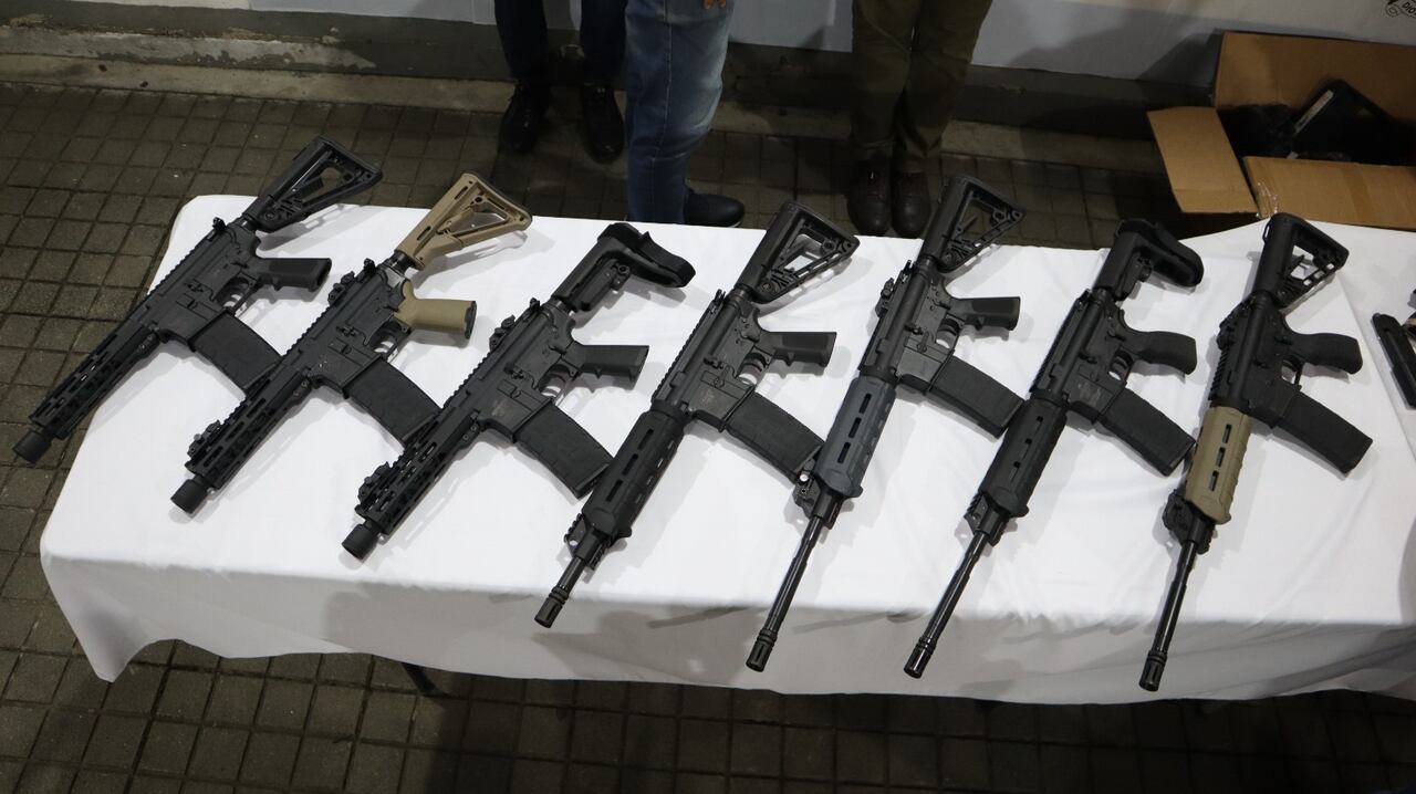 Arsenal de guerra incautado en Cali
