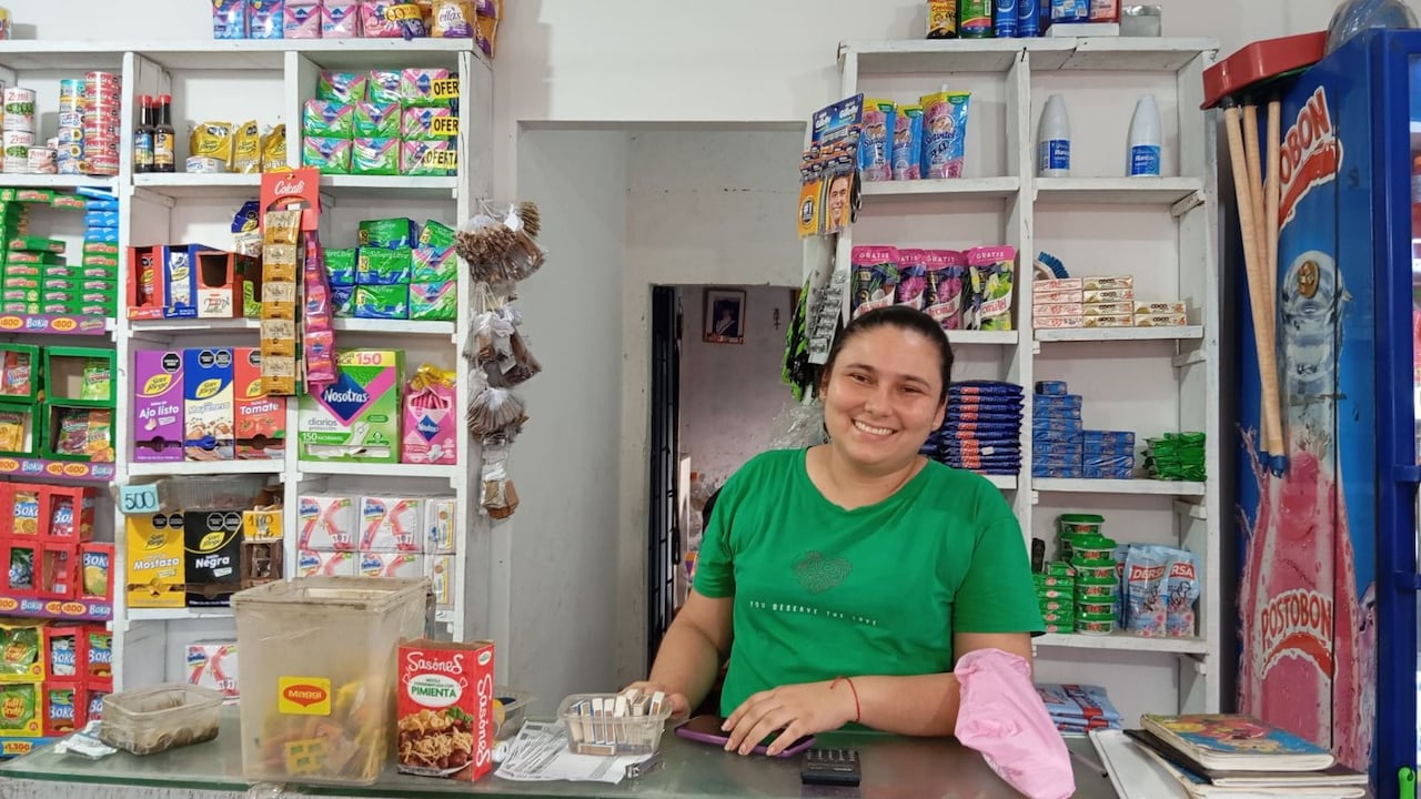 MinComercio, Colombia Productiva, Promigas, Surtigas y su Fundación Promigas, así como la Fundación Capital, invirtieron $3.222 millones para ayudar a mejorar la productividad y rentabilidad de los negocios de la economía popular liderados por mujeres.
Foto: Mincomercio