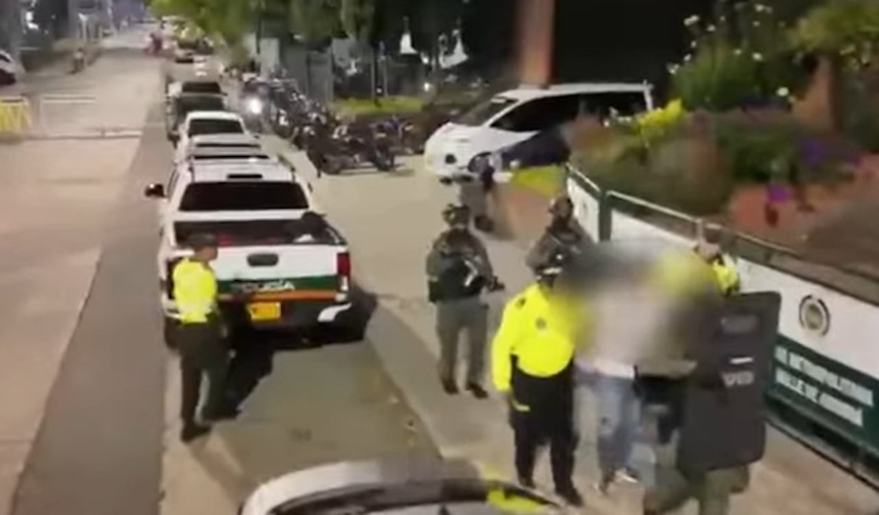 Tras su detención, se espera que avance el proceso para su eventual traslado a Francia, donde deberá responder ante la justicia por los delitos que se le atribuyen.