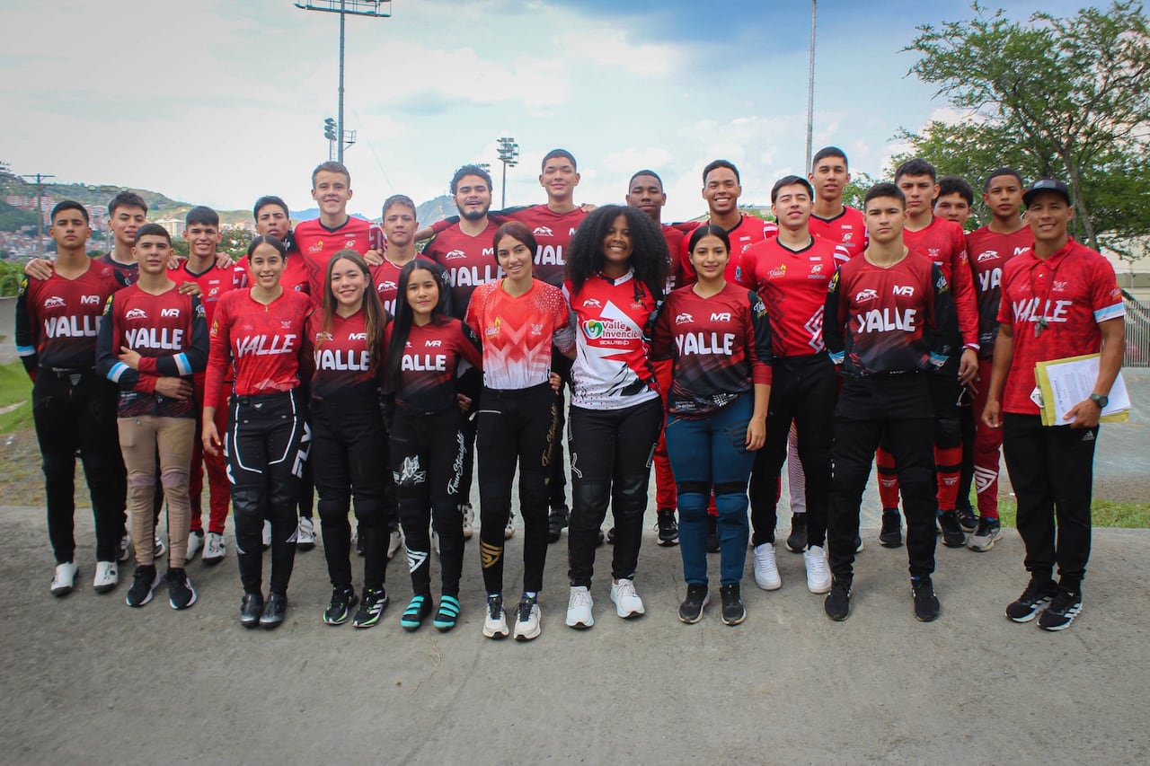 Equipo de ciclismo de BMX Racing del Valle del Cauca.