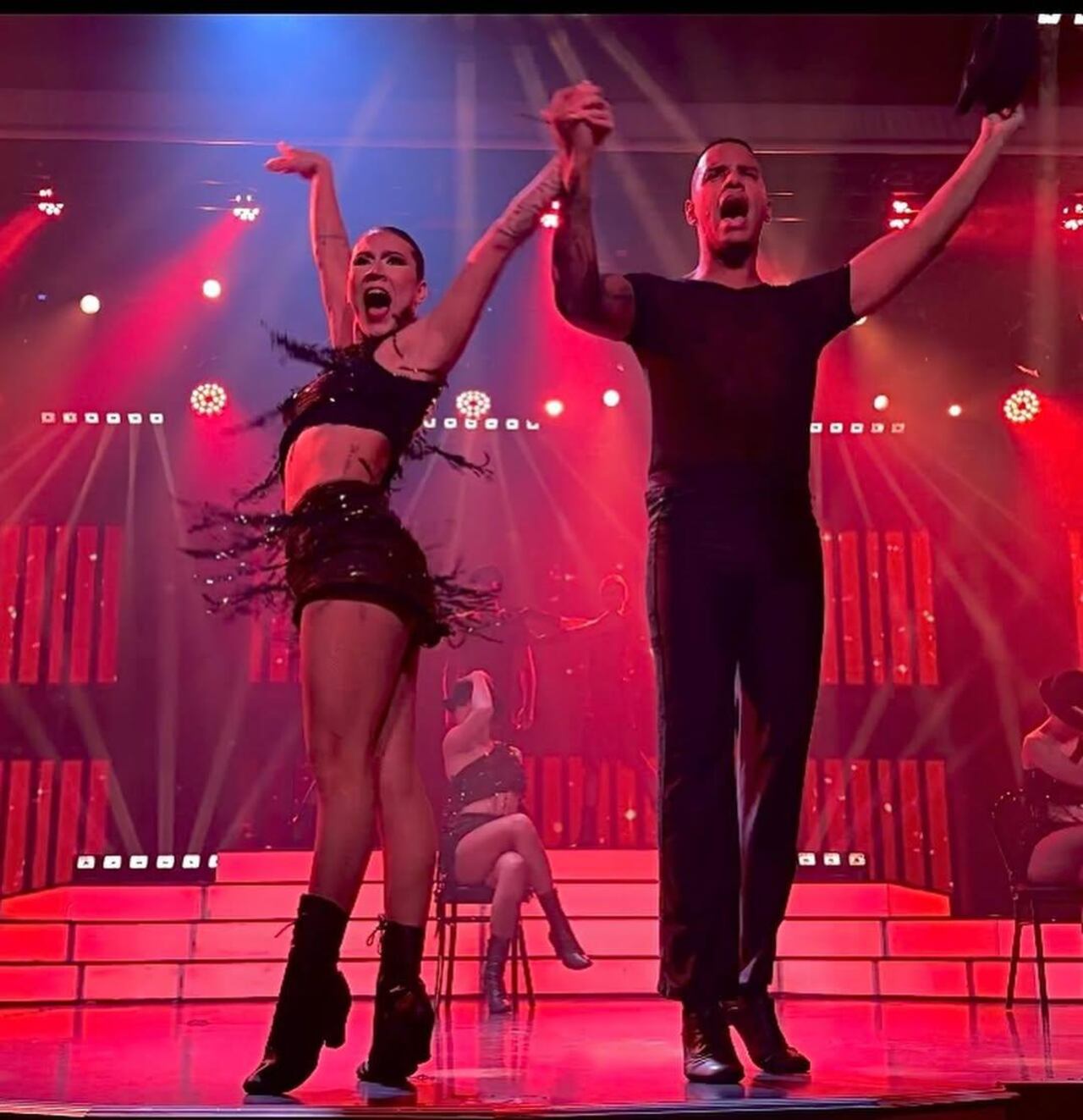 Jhoan y Estéfany  son bailarines integrales. Aprendieron diferentes estilos, como el tango, para ser más competitivos a nivel internacional.