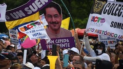 Ivan Cepeda en campaña presidencial, parque de las banderas, Cali.