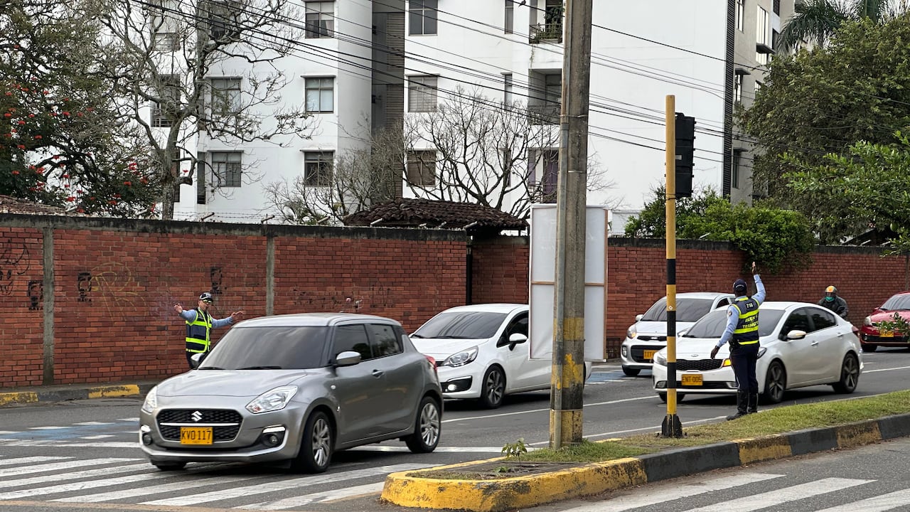 En el sector hubo presencia de agentes de tránsito para regular el tráfico.