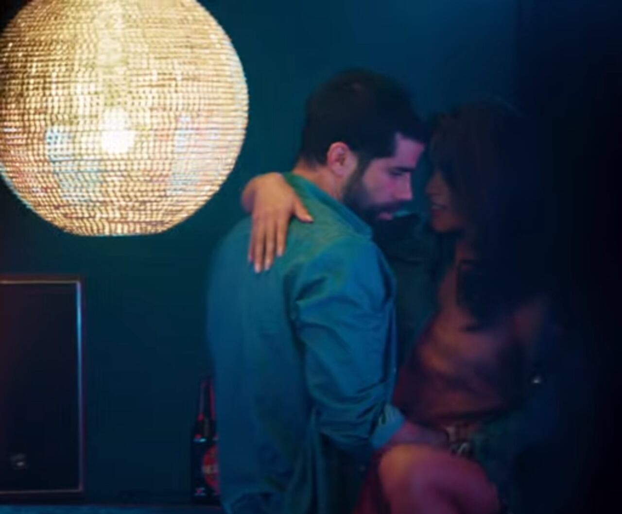 Inicialmente fue una serie para web y ahora llegan a conversar al podcast los actores Ricardo Mejía, Biassini Segura y Mario Espitia, junto a Héctor Chiquillo.