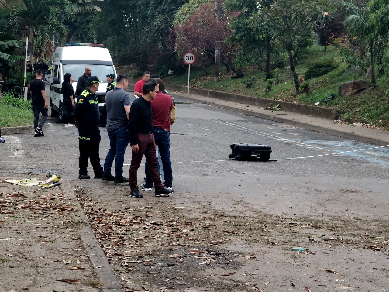 Cali: Atentado terrorista en Mariano Ramos deja dos policías muertos. Foto José L Guzmán. El País