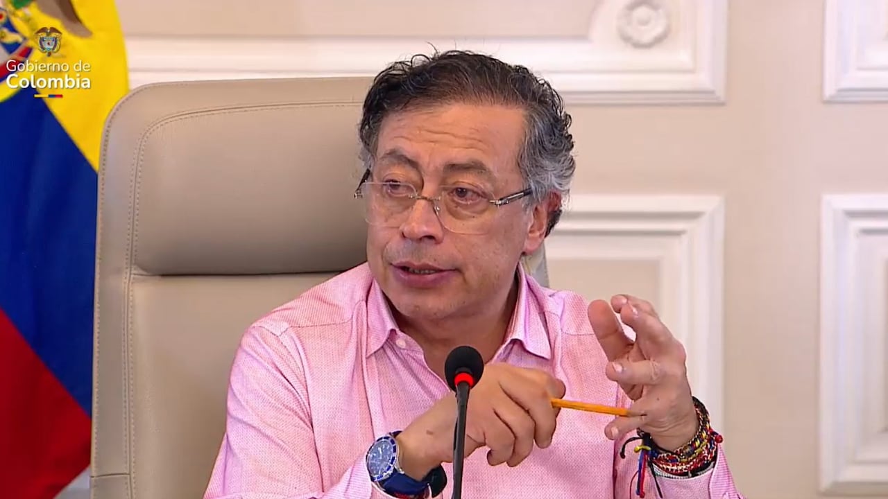 Gustavo Petro en Consejo de Ministros