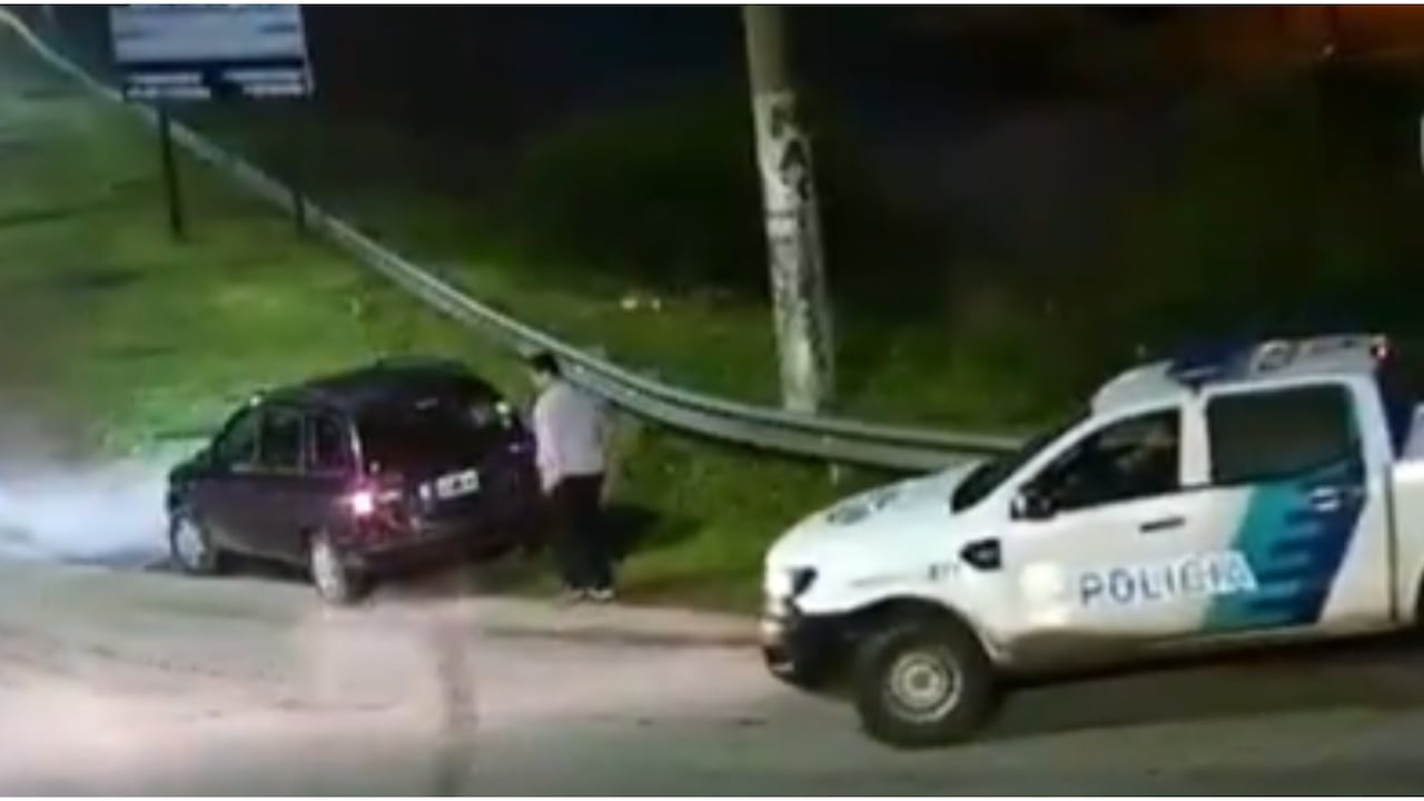 Las autoridades llegaron al sitio para iniciar una investigación.