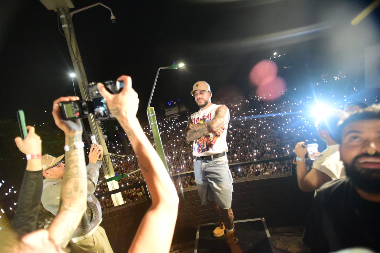 Concierto de Ryan Castro en el barrio obrero de Cali