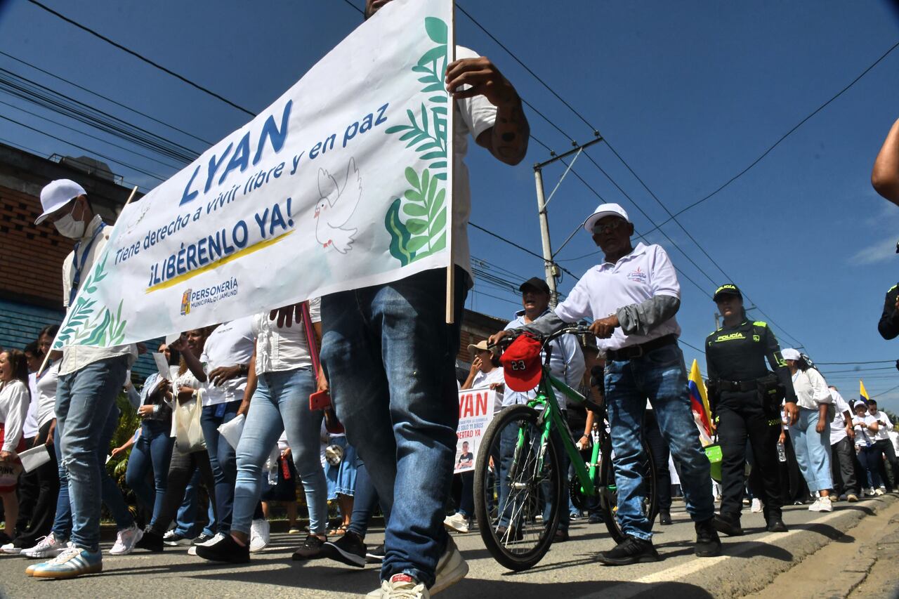 Cali: Marcha en Jamundí. Por la paz, el cuidado y la libertad de los niños. Por la pronta liberación de Lyan. foto José L Guzmán. EL País