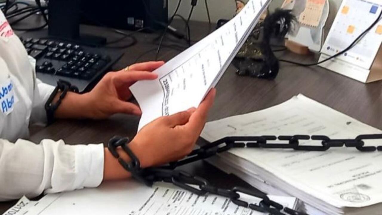 Fiscal en Cundinamarca inició huelga de hambre por acoso laboral