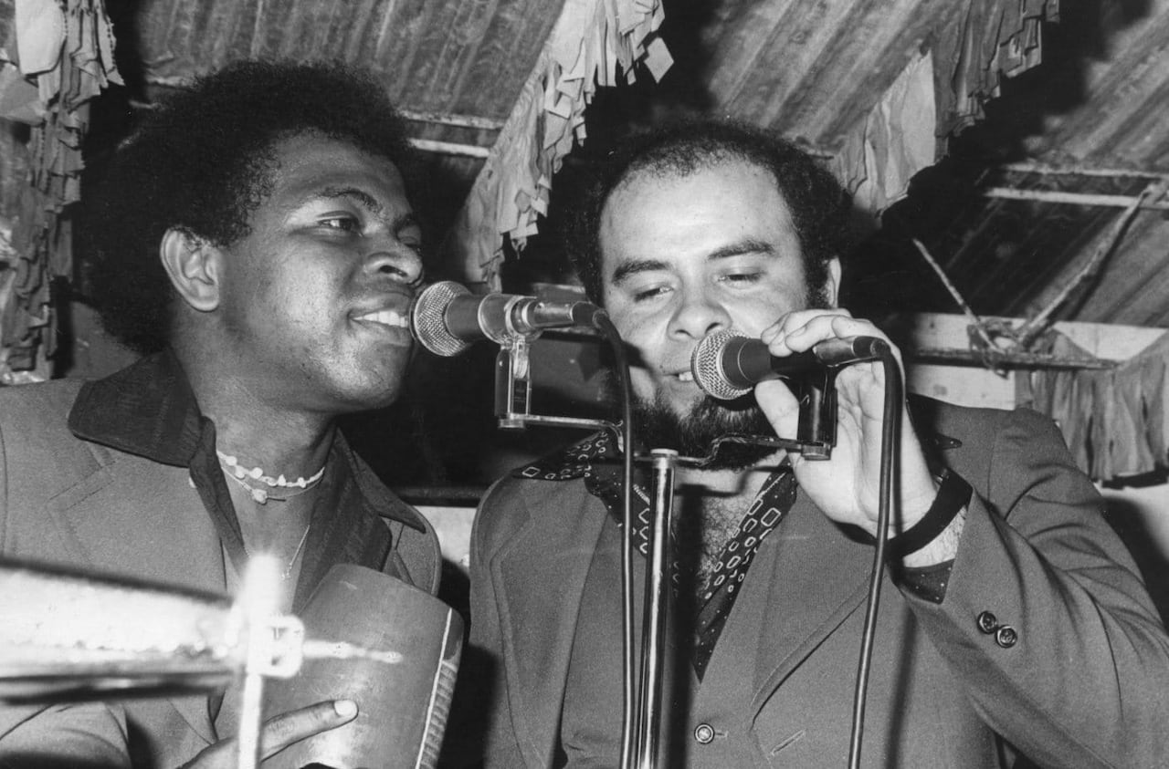 Murió Wilson Manyoma en Cali, cantante de “El Preso” y leyenda de la salsa; esto se sabe
La noticia se confirmó en la mañana de este jueves, 20 de febrero. Óscar Jaime Cardozo Estrada, fundador del Museo Planeta Salsa, reveló en diálogo con El País que ‘Saoko’ tuvo percances en su salud.