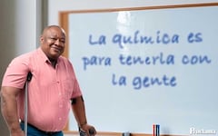 Consciente de esto, González Banguero comenzó su vida académica en las aulas de la Escuela Primaria Camilo Torres, destacándose por su rendimiento académico y gozando de popularidad y reconocimiento entre sus compañeros, quienes veían en él un referente de superación y disciplina. Terminó sus estudios de bachillerato en el Instituto Técnico Santander de Quilichao, años en los que estructuró las bases que lo llevaron a conquistar,más tarde, escenarios de participación en esta zona del departamento.