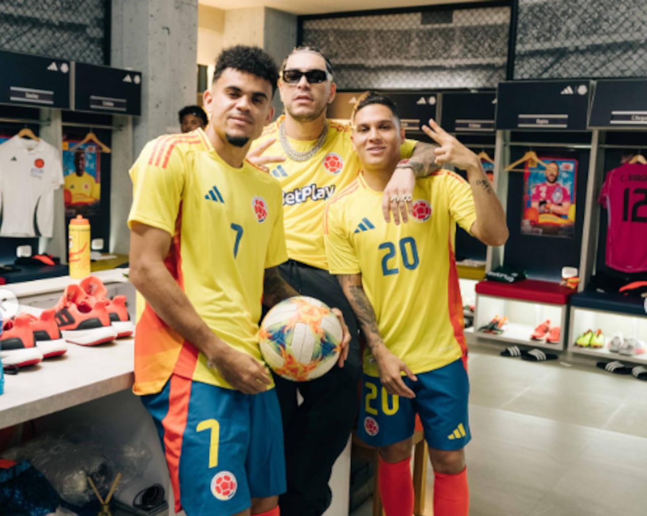 Ryan Castro, Luis Díaz y Juan Fernando Quintero, protagonistas de la canción de la Selección Colombia.