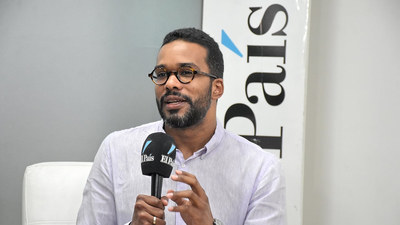 Protagonistas El País, Director del departamento administrativo de Hacienda Jhon Quinchua y Subdirector de Catastro Municipal Alexander Montealegre Trujillo.