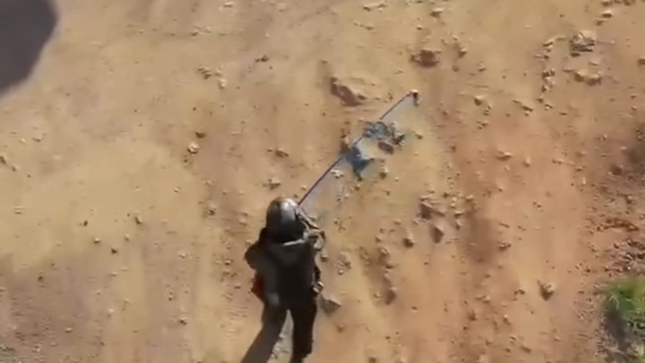 Tras una intervención técnica y controlada, expertos en explosivos lograron neutralizar el artefacto sin que se registraran víctimas ni daños mayores, evitando así una posible tragedia.