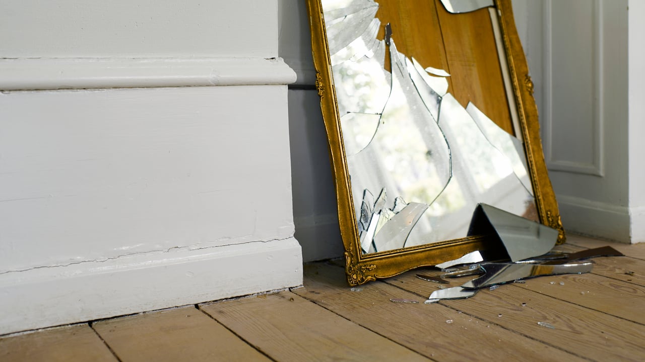 Espejo roto