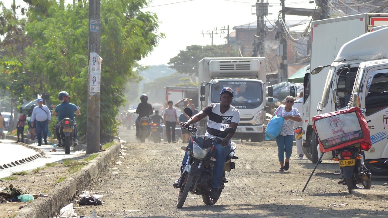 El País Denuncia, Obra Inconclusa Alcaldía Cra 27 Calle 103 La Casona.