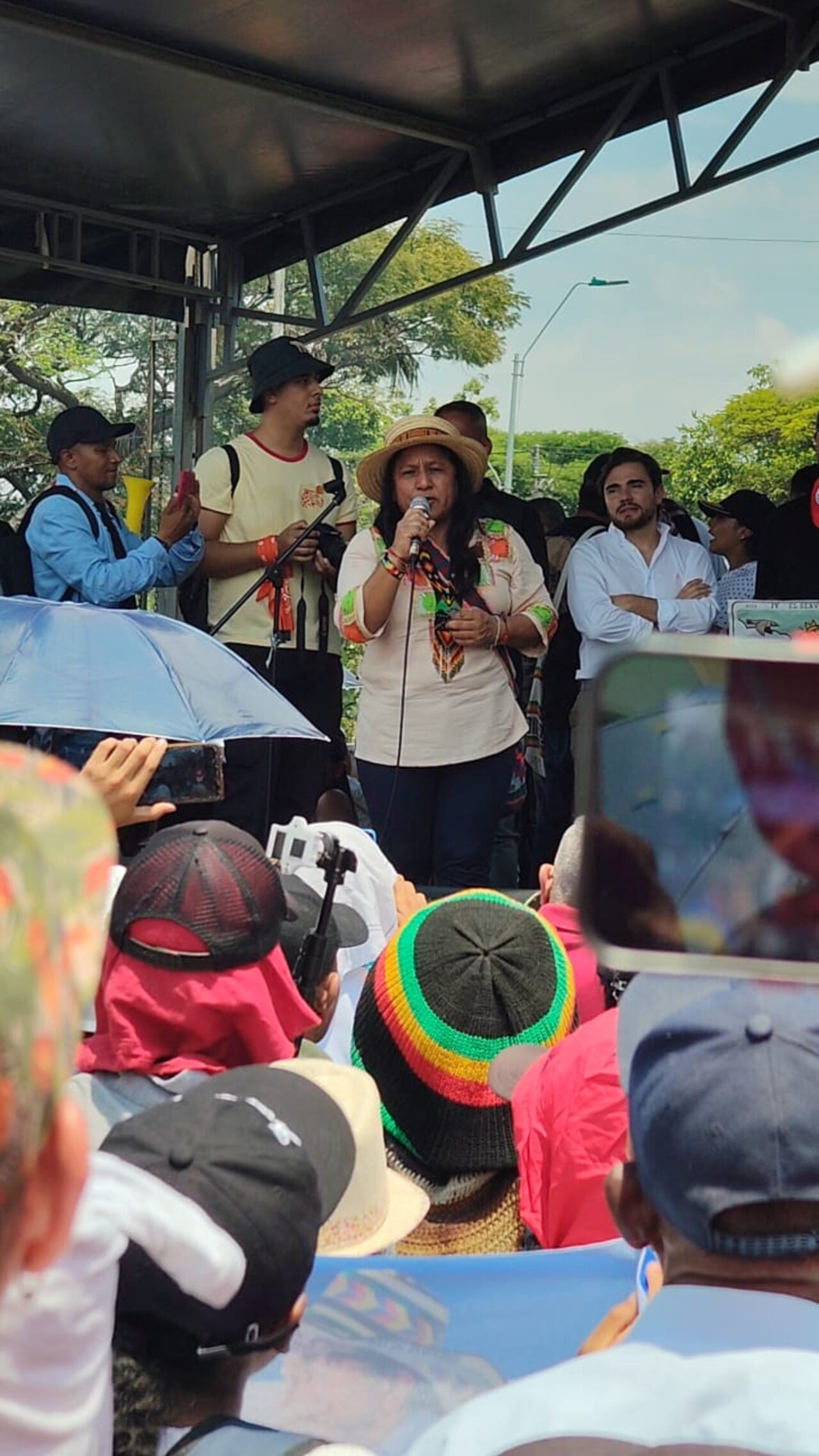 Aida Quilcué es representante a la Cámara, curul que se ganó por haber sido la fórmula vicepresidencial que quedó en segundo lugar durante la segunda vuelta presidencial.