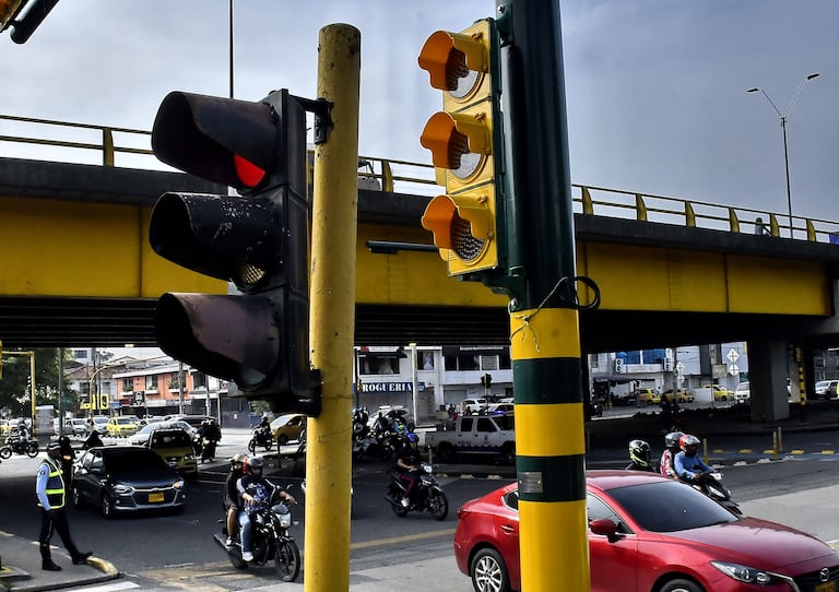 Secretaría de Movilidad de Cali anunció liquidación de contrato de semaforización inteligente: hay millonario detrimento