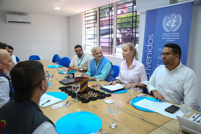 La Gobernadora del Valle sostuvo un encuentro con las delegaciones de observación electoral de la Misión de Observación Electoral (MOE) y la Misión de Verificación de la ONU.