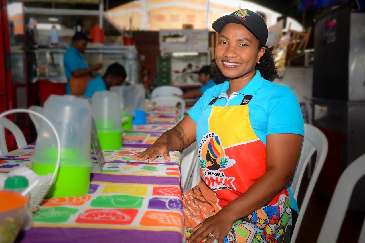 Monica Mina, propietaria del reconocido restaurante, La Sazón de la Negra Mónica en la galería El Porvenir.