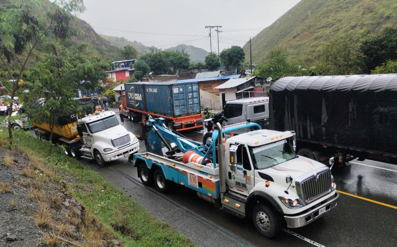 accidente vía buenaventura-buga