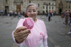 Prevención en el día Internacional por el cáncer de mama.