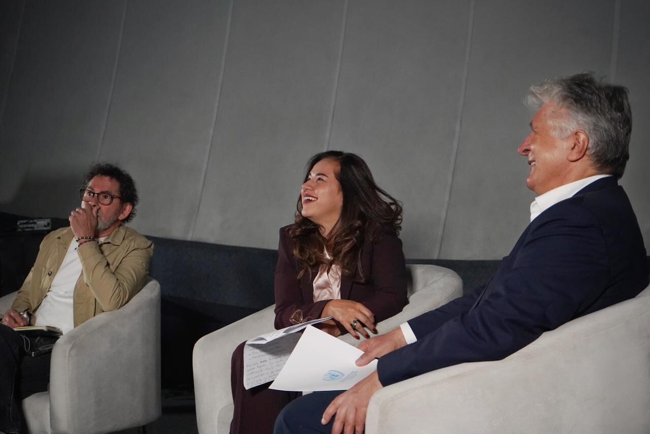 En el evento participaron Alejandra Miller Restrepo, directora de la ARN, Pastor Alape, representante del Partido Comunes y Thomas Kontogeorgos, experto en Desarme, Desmovilización y Reintegración.