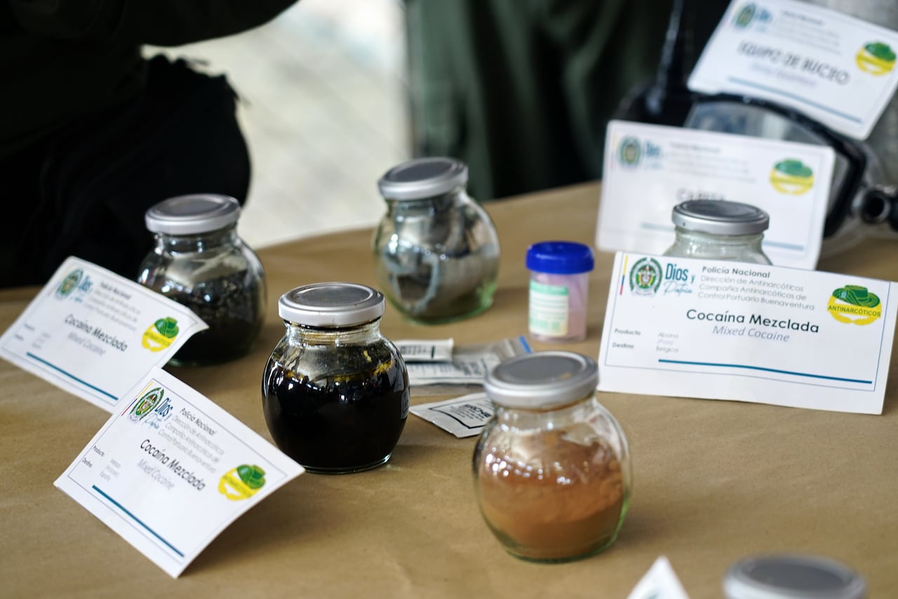 La Sociedad Portuaria de Buenaventura, motor del comercio exterior colombiano, moviendo contenedores, granel y carga general, con tecnología de punta y crecimiento en ingresos. Es punto estratégico para el comercio con el Lejano Oriente y América