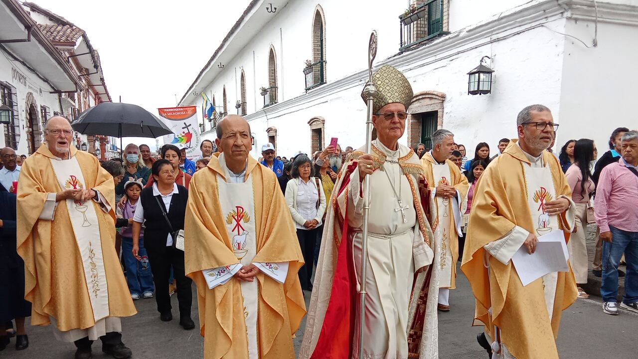 Para este 2025, el lema de esta celebración religiosa es ‘Peregrinos de Esperanza’, y el Año Jubilar se prolongará algo más de un año, hasta el 6 de enero de 2026, cuando se cierre con la Epifanía del Señor.