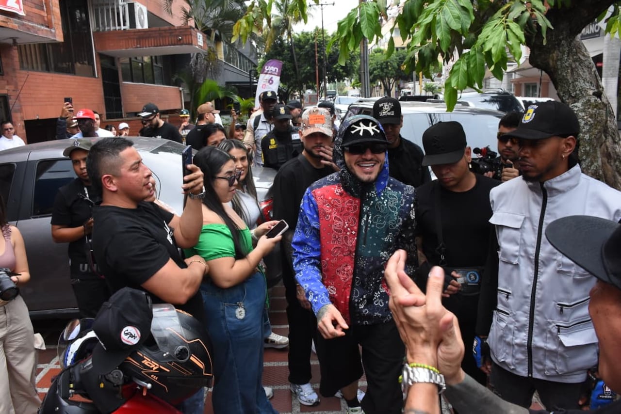 Kapo pasó gran parte de su infancia en Cali, por lo que siente un gran cariño por la ciudad.