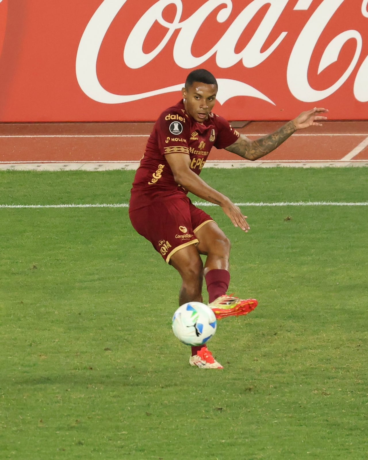 Deportes Tolima tiene la obligación de remontar la llave que pierde con O'Higgins en la Copa Libertadores 2026.