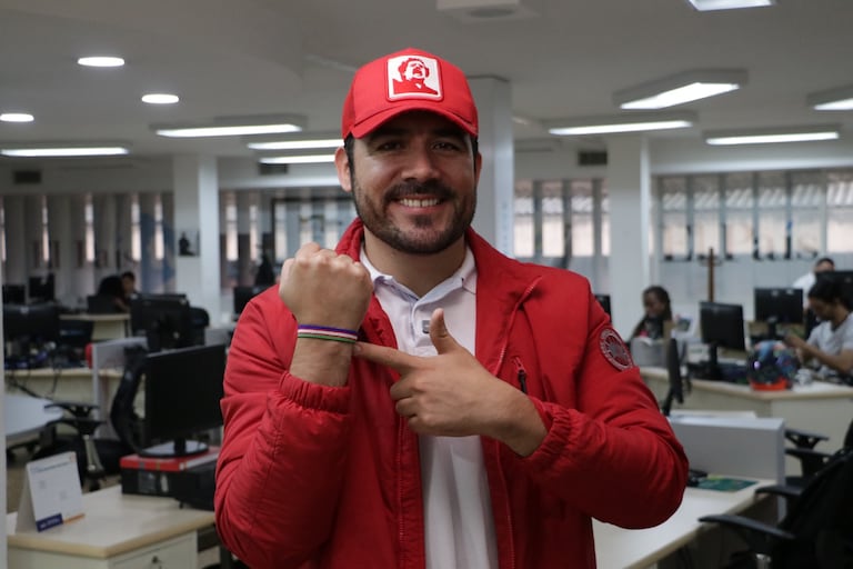 El candidato advirtió riesgos institucionales asociados a la disminución de ingresos en el Congreso.